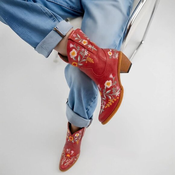 Women's Red Ankle Cowgirl Boots Flower Embroidered Square Toe Chunky Heel - Picture 2 of 8